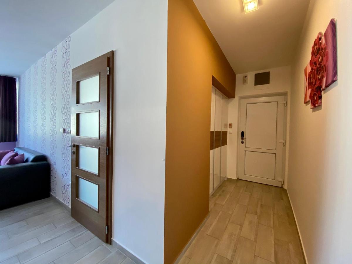 Apartman Rubin Sarvar Exterior photo