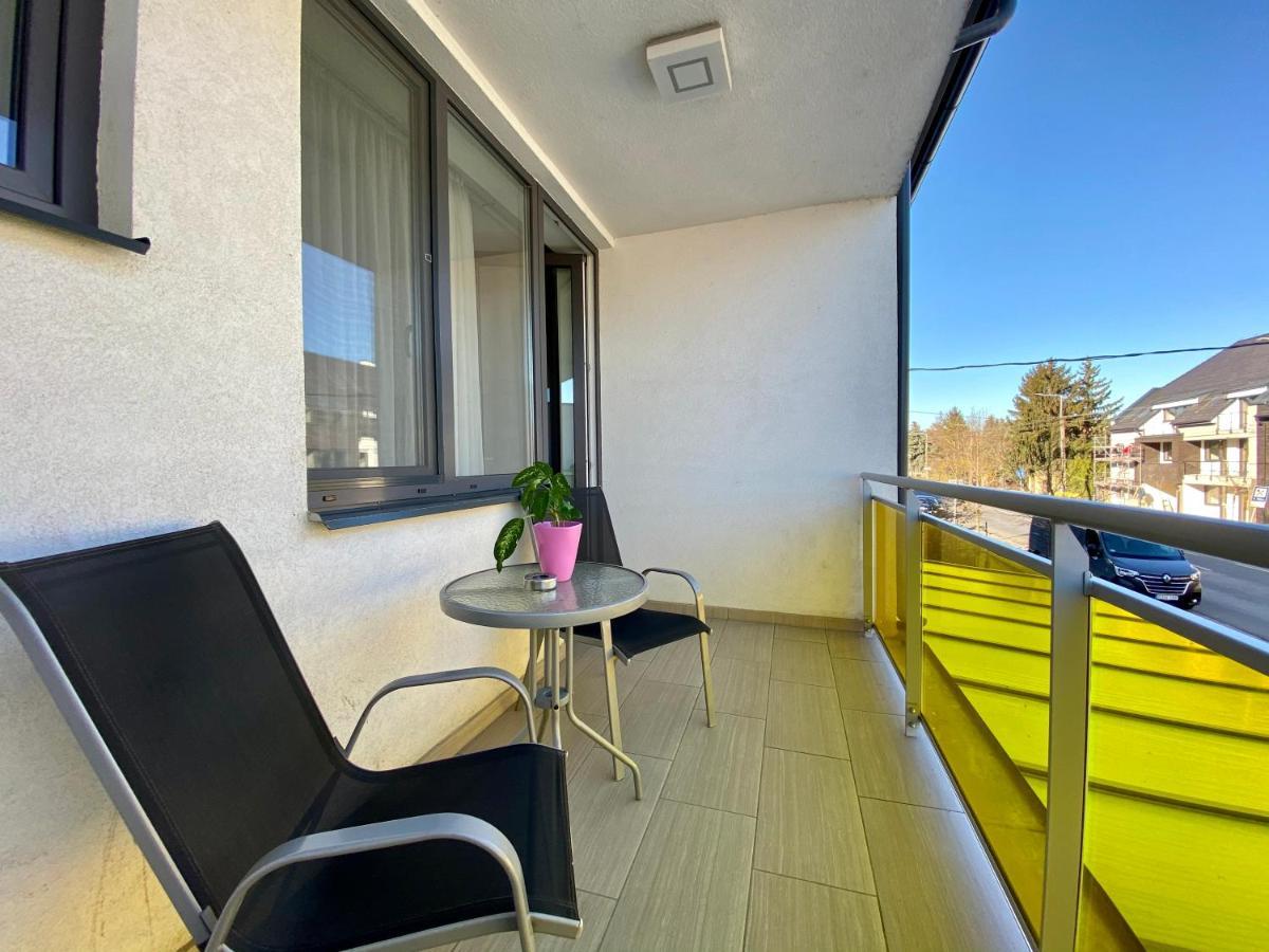 Apartman Rubin Sarvar Exterior photo